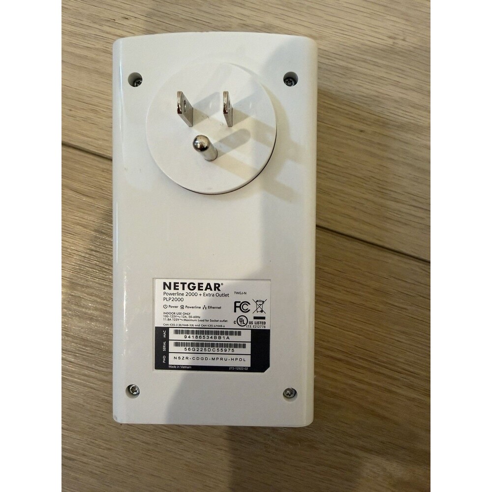 NETGEAR PLP2000 Extra Outlet Powerline Adapter 2000 Mbps - Picture 2 of 5